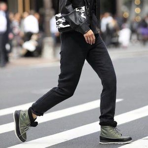 Sorel Explorer Carnival Boot (size 9.5)